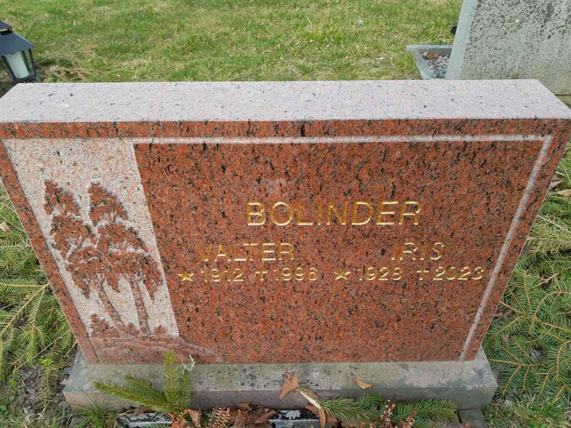 Grave number: 1 D 923-924