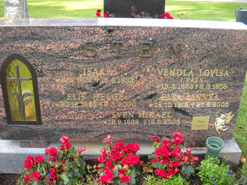 Grave number: 1 GA 01 69-70