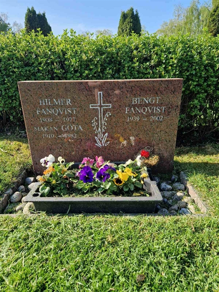 Grave number: 501 24 4858-4859