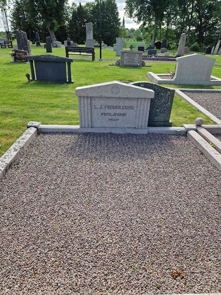 Grave number: 05 Q   48