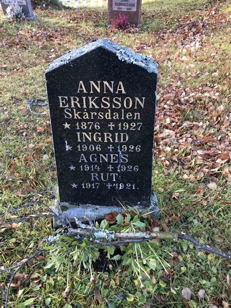 Grave number: VA A    18