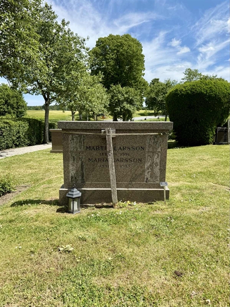 Grave number: FÅ A 128, 129
