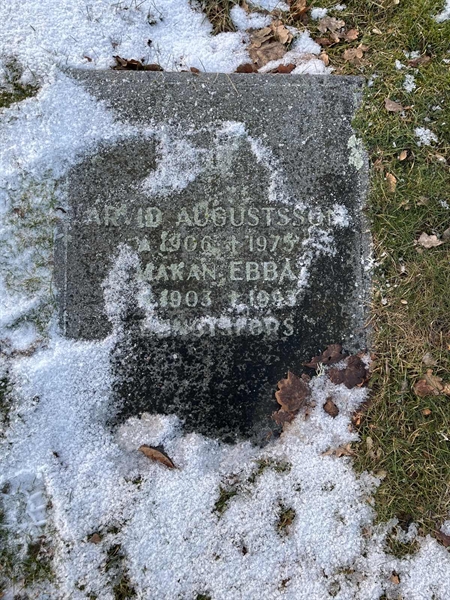 Grave number: Lax mell Kv4 110+111