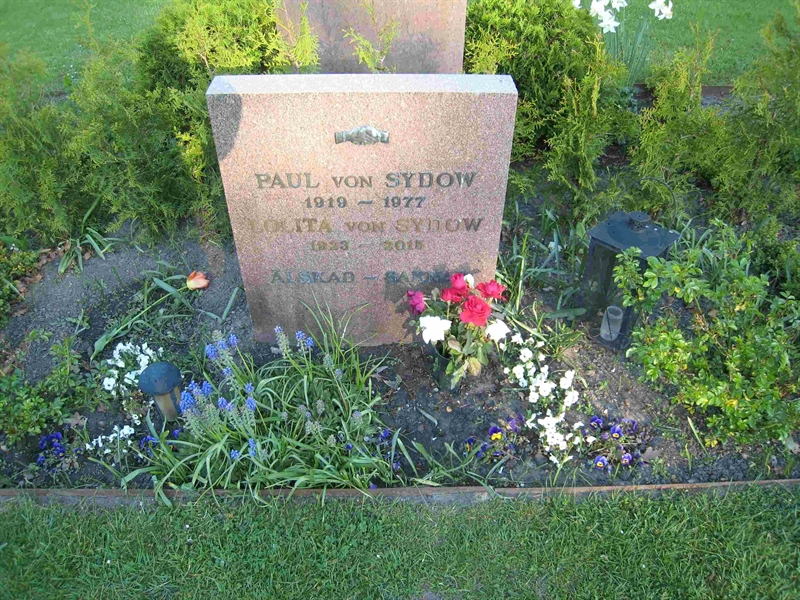 Grave number: NK XIV    56