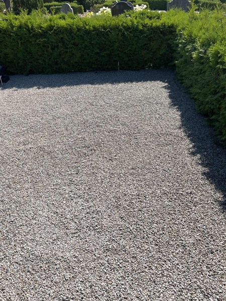 Grave number: NK V    33