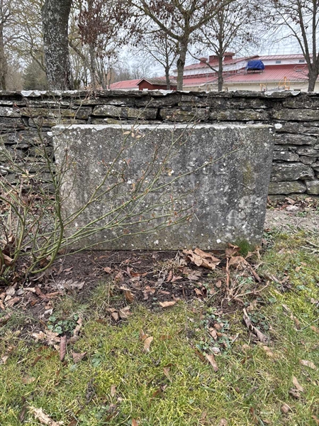 Grave number: G A 116, 117