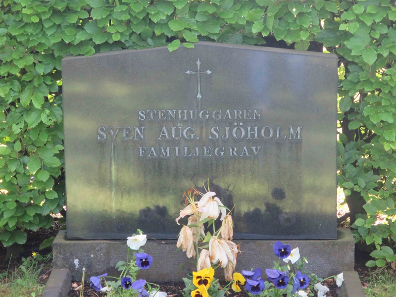 Grave number: HÖB 30     3
