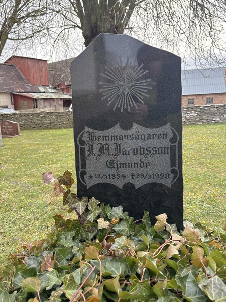 Grave number: GE 52