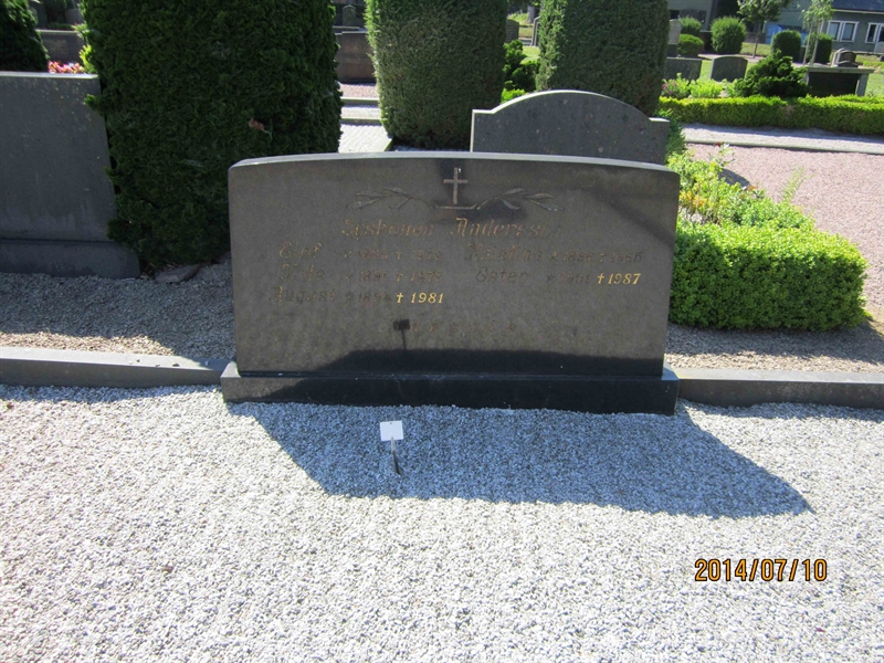 Grave number: 8 L 92-94