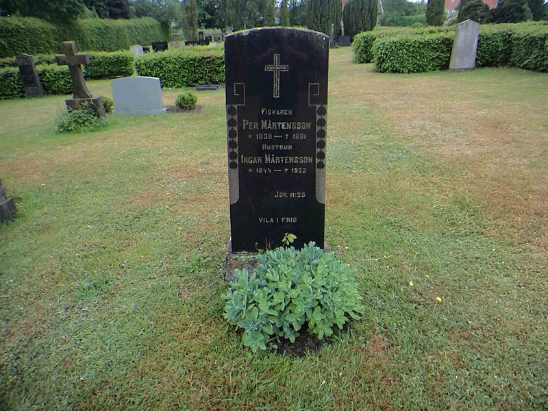 Grave number: BG 1    32