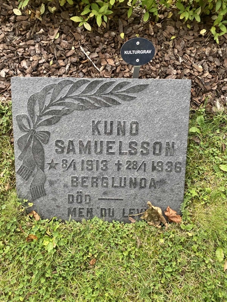 Grave number: 07 4 294