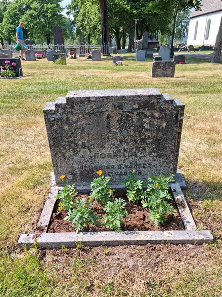 Grave number: 1 E1    64