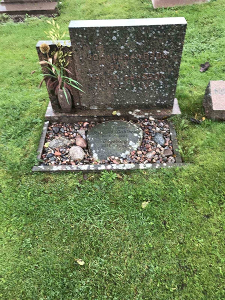 Grave number: B 01   139