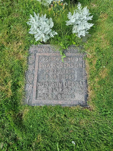 Grave number: 1 01 24