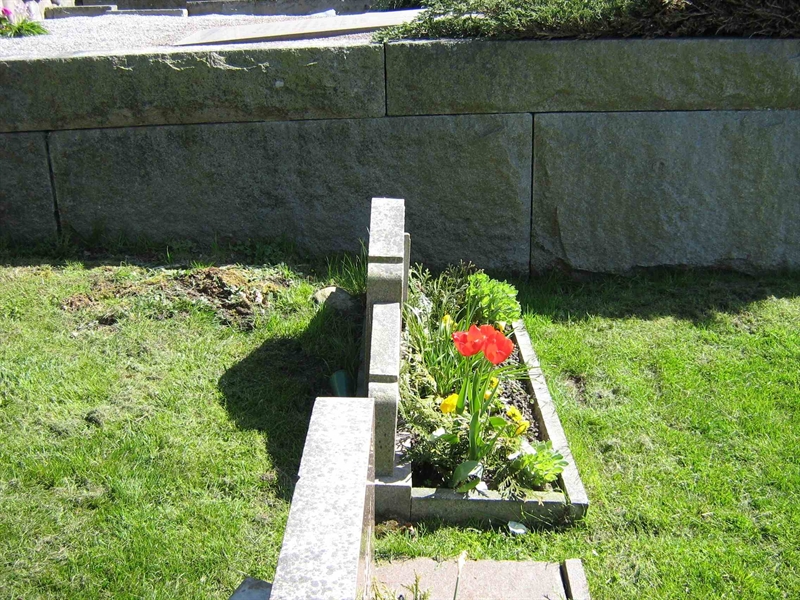 Grave number: ÖK 01   3001-3002
