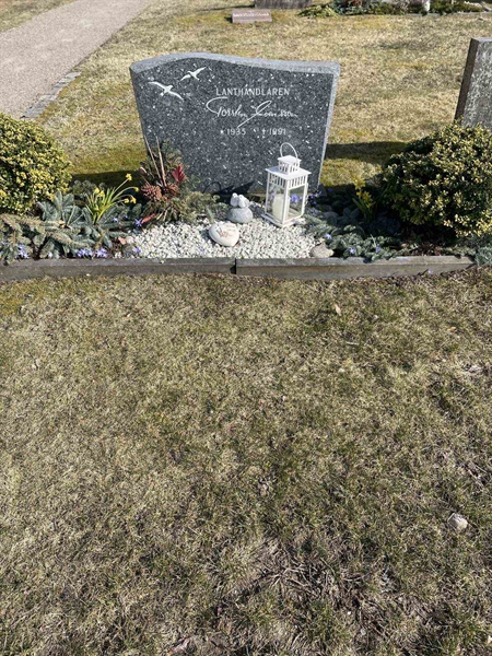 Grave number: 50 F   113-114