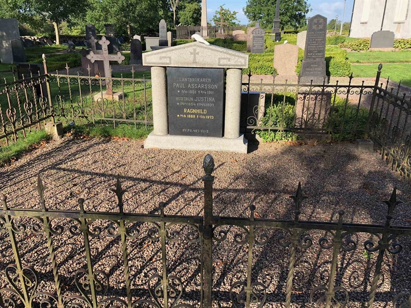 Grave number: SK 01    37, 38, 39