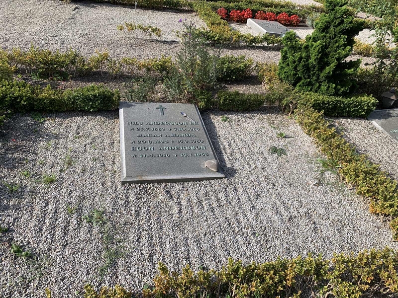 Grave number: NK H II 43-44