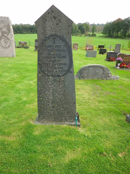 Grave number: VI K    11, 12