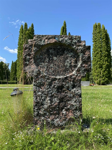 Grave number: 1 14 351, 352