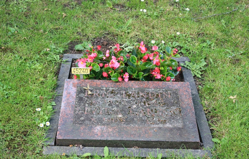 Grave number: Ö 45   240