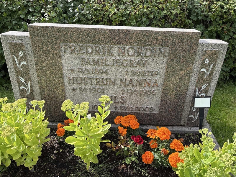 Grave number: SÄ MEL  1329