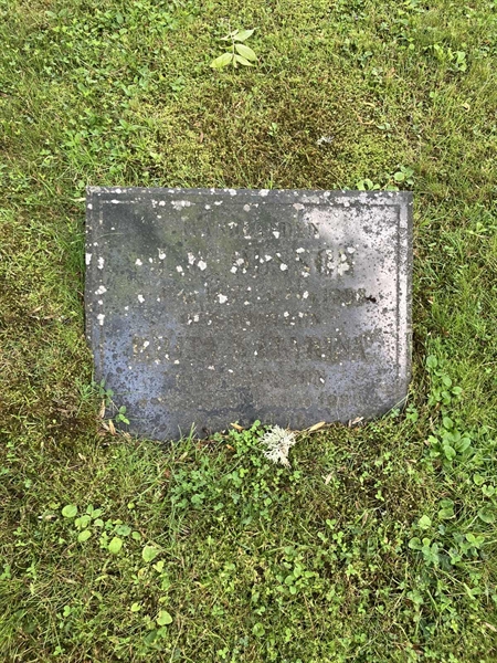 Grave number: 1 03    47