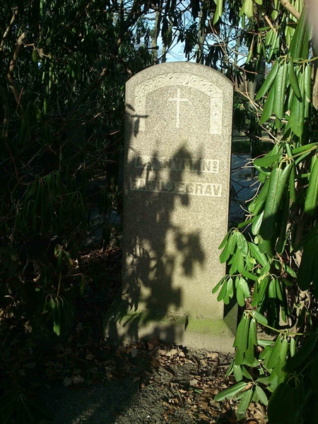 Grave number: Kg XII    12