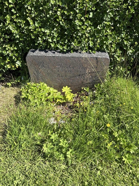 Grave number: 4 G GF   125