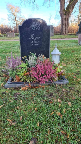 Grave number: M G 13 5-6