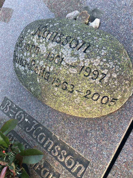 Hautatunnus: 2   941