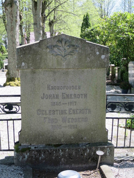 Grave number: HÖB 9   241