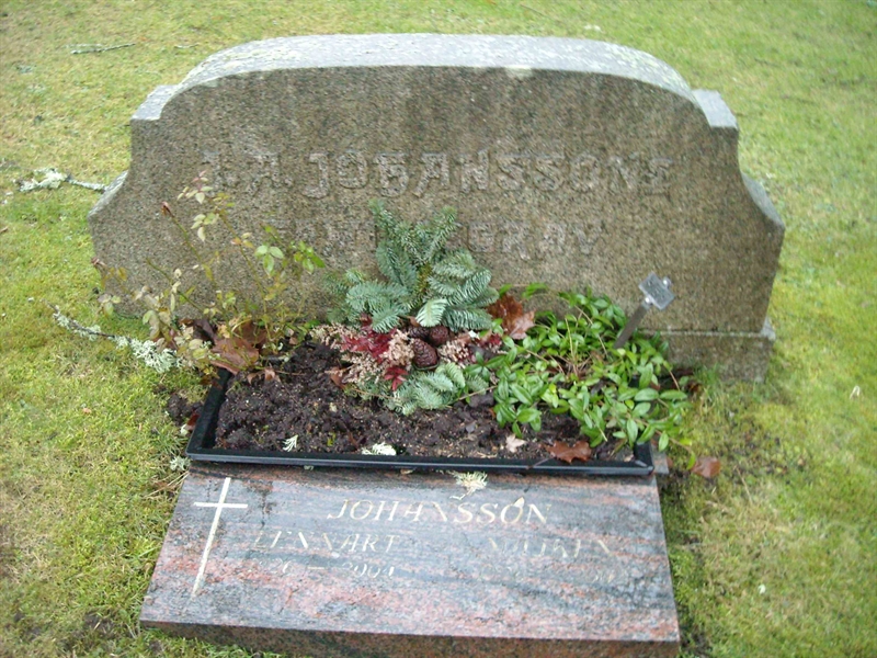 Grave number: B G  959, 960