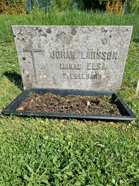 Grave number: 501 26 5239-5240