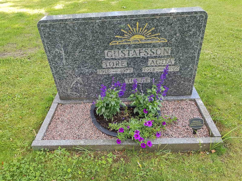 Grave number: 07 70234