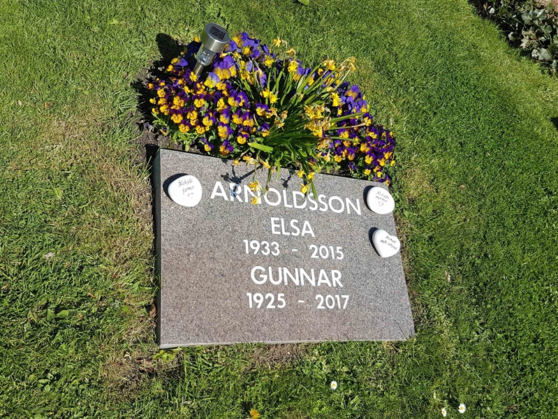 Grave number: ÖT URN    441