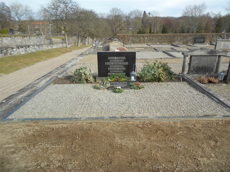 Grave number: NÅ M2    50, 51, 52