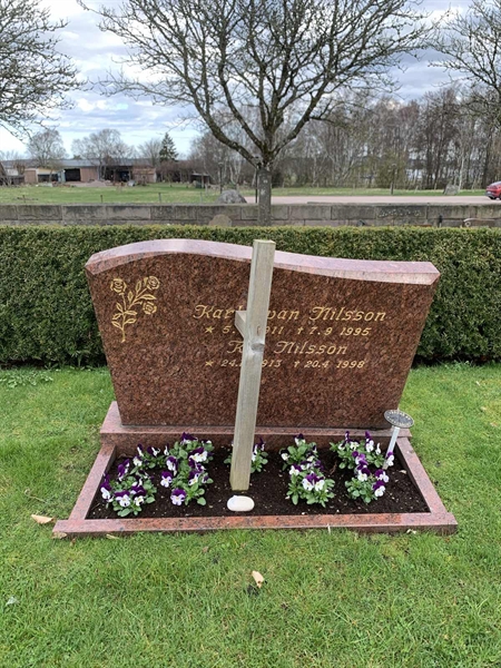 Grave number: SÖ L    36, 37