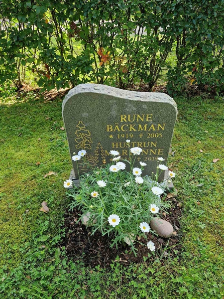 Grave number: 1 KV16    15-16