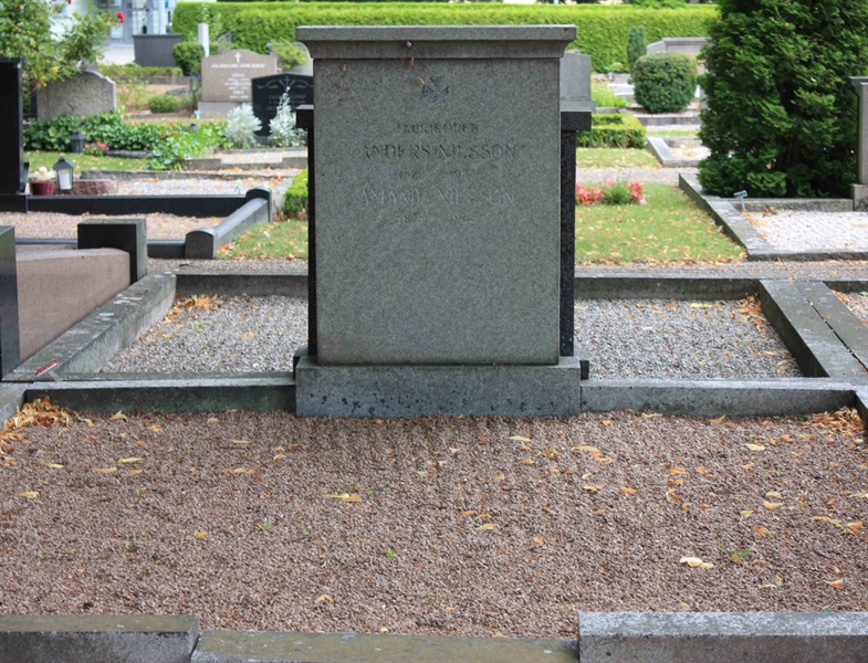 Grave number: Ö 22y     6, 7