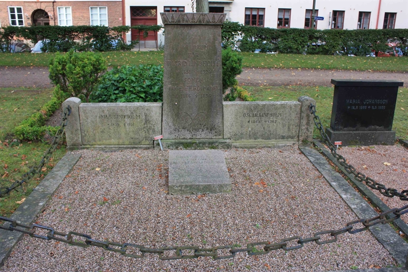 Grave number: Ö 13i    23, 24