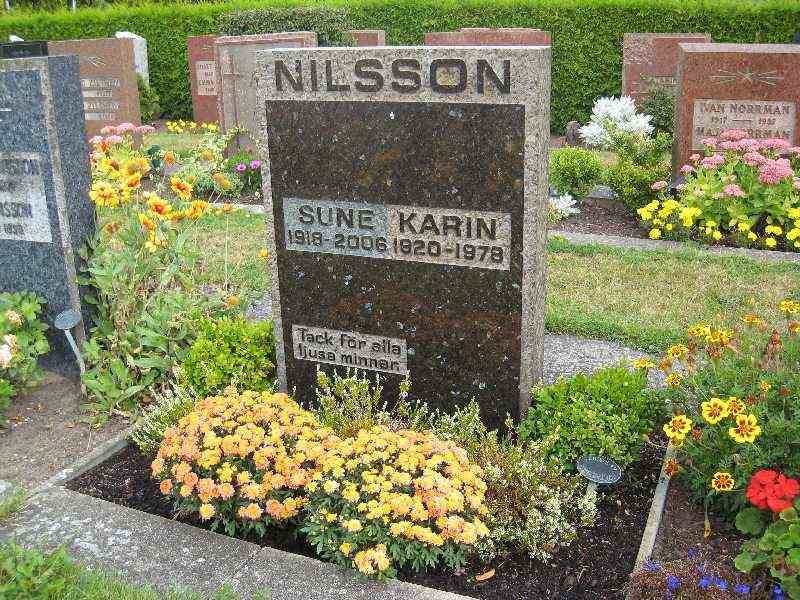 Grave number: NK Urn XVII    47