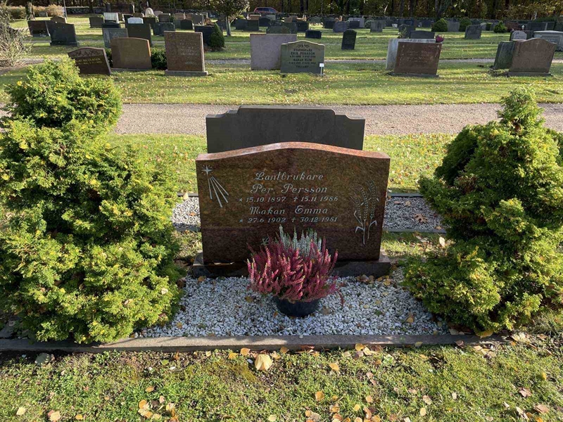 Grave number: VV 5   413, 414