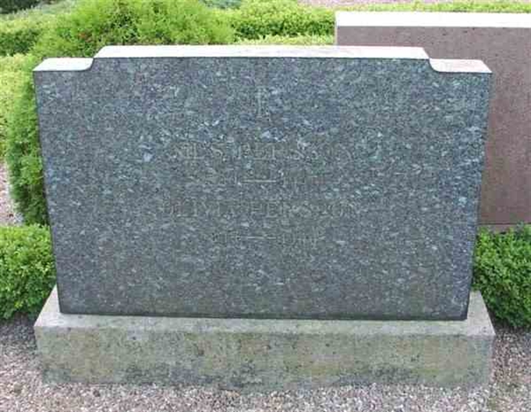 Grave number: BK A   322, 323