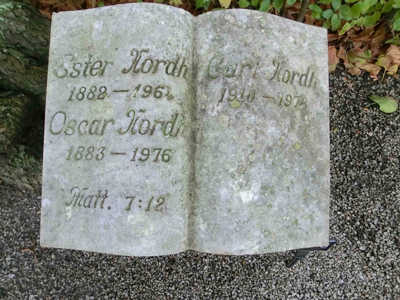 Grave number: ÄS 05    026