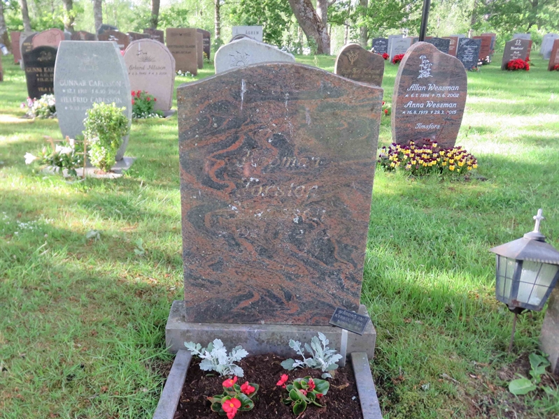Grave number: 01 Y   387