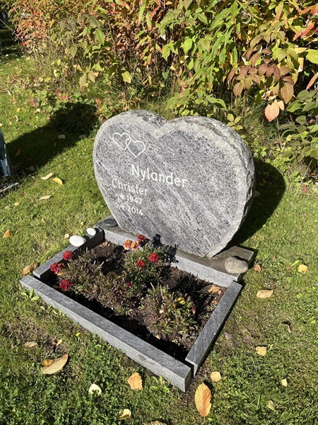 Grave number: 30ST TALL    83