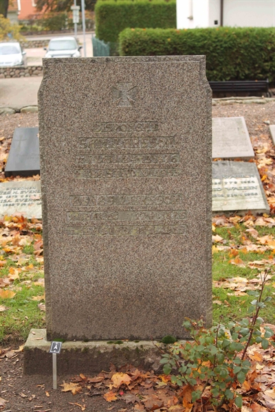 Grave number: BNB 2C   298