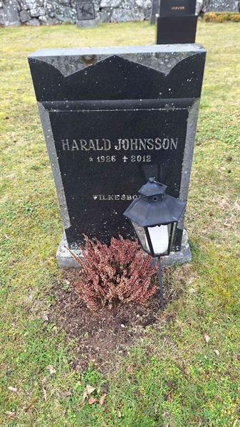 Hautatunnus: VG B    70-71