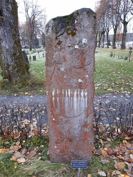 Gravnummer: GK F 3   181